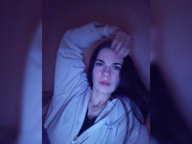 Luna29a's BongaCams show and profile