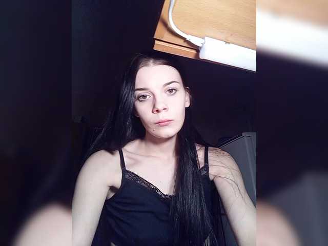 Luna29a's BongaCams show and profile