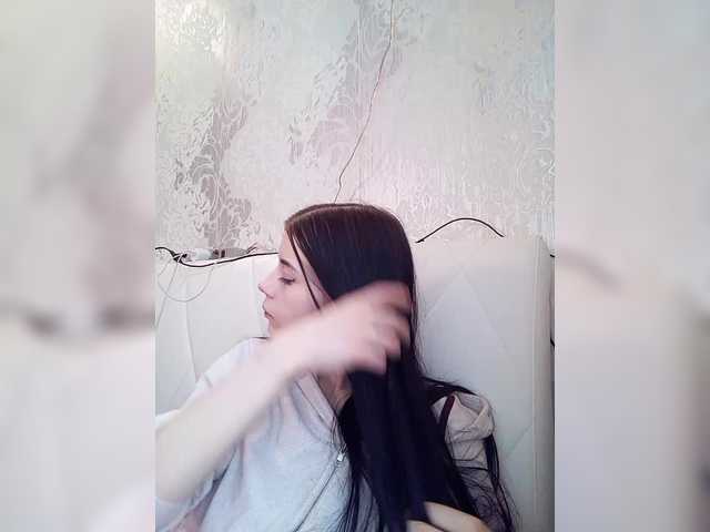 Luna29a's BongaCams show and profile