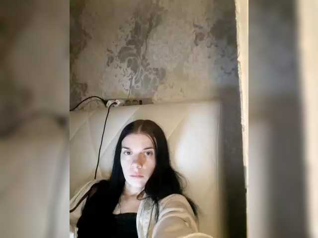 Luna29a's BongaCams show and profile