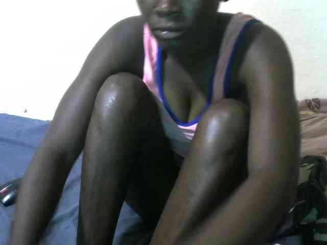 Candy001 Live Webcam on BongaCams