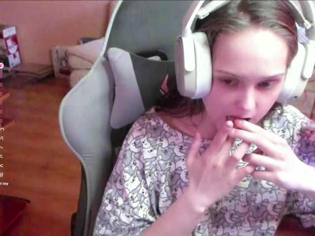 DennyDular's BongaCams show and profile