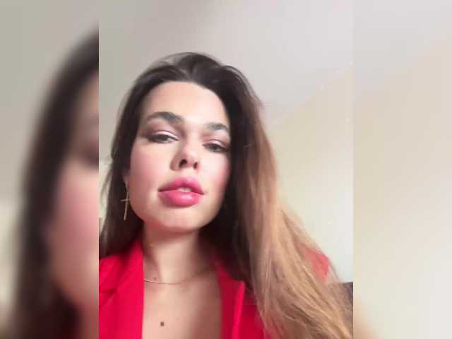 GiaVibey's BongaCams show and profile