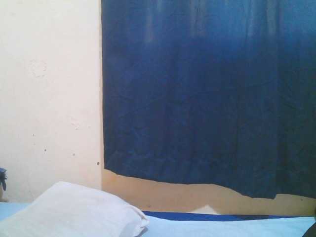 naughty-slender webcam