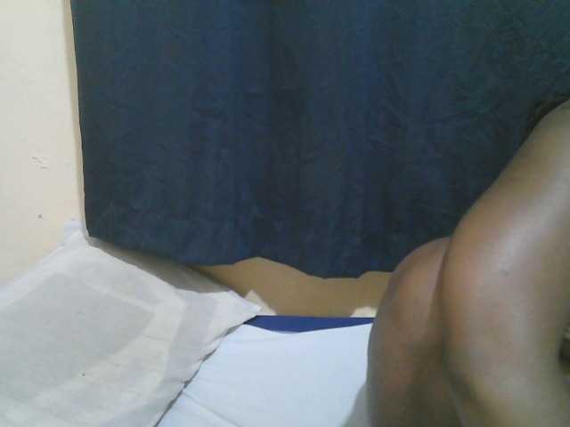 naughty-slender Live Cam on BongaCams