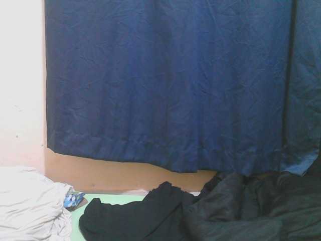 le modèle naughty-slender est en webcam porno dans un show sur le site bongacams, il possède les tags suivants: Ebony,Brunette,Trimmed