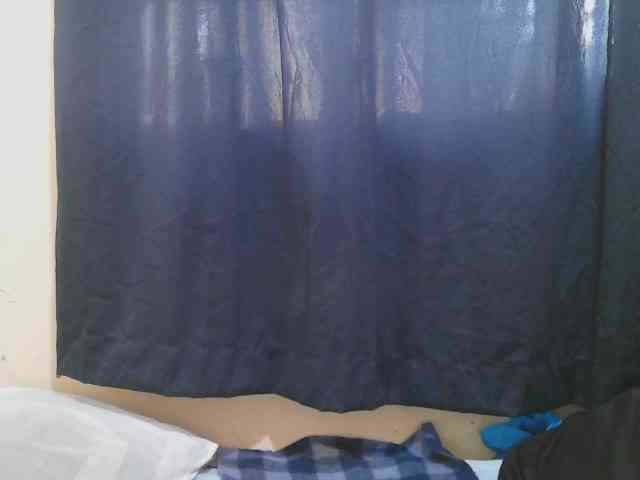 naughty-slender webcam