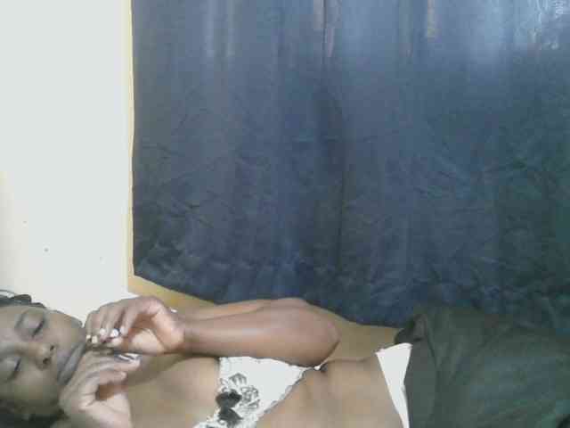 naughty-slender webcam