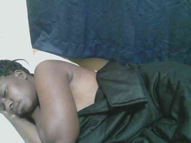 naughty-slender webcam