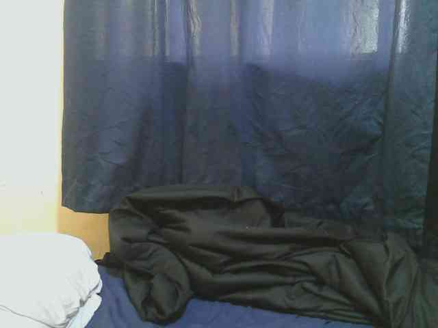 naughty-slender webcam