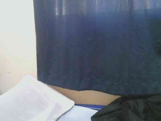 naughty-slender webcam