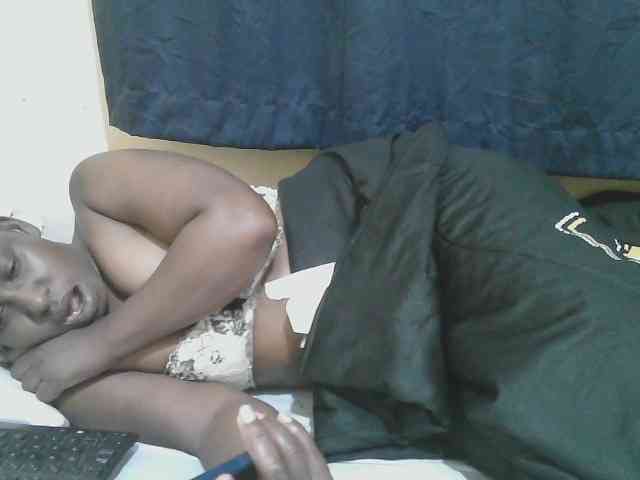 naughty-slender webcam