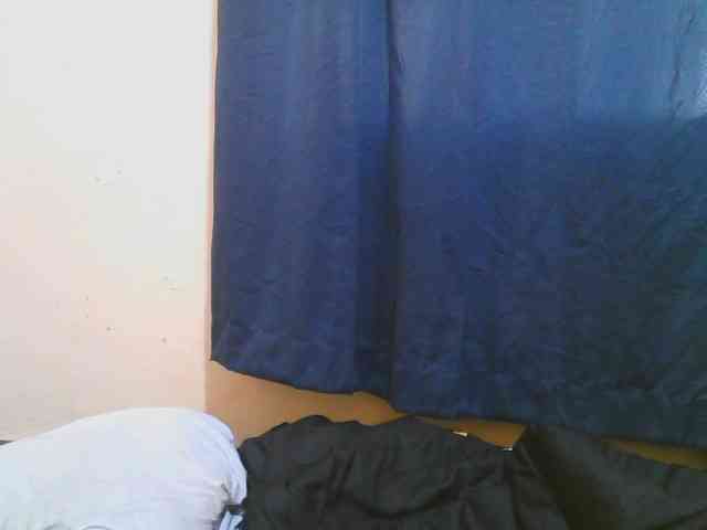 naughty-slender webcam