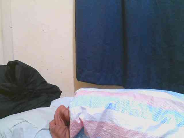 naughty-slender webcam