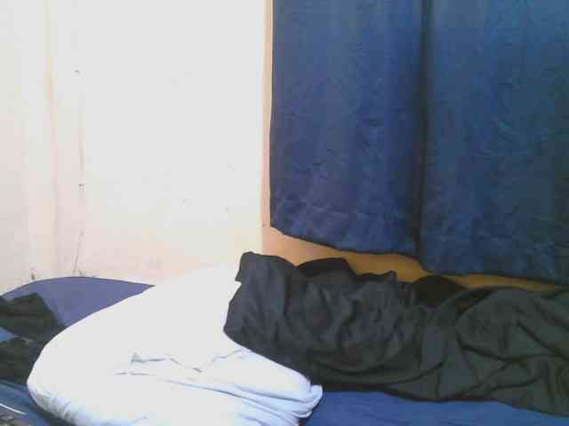 naughty-slender webcam