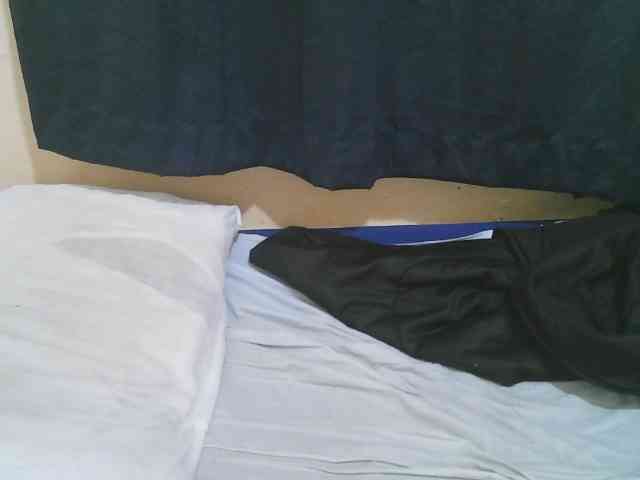 naughty-slender webcam