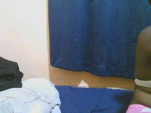 naughty-slender Live Webcam on BongaCams