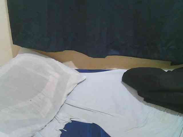 naughty-slender webcam