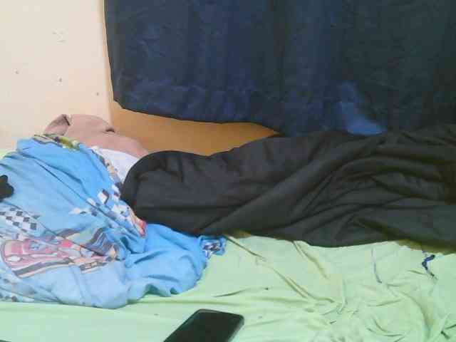 naughty-slender webcam