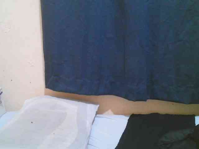 naughty-slender webcam