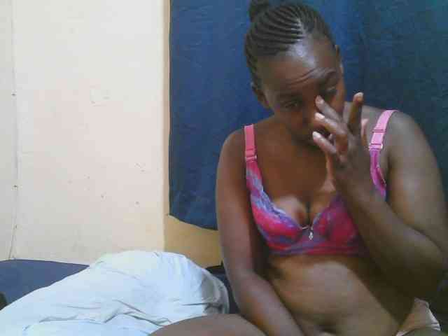 naughty-slender Live Webcam on BongaCams