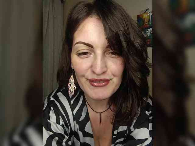 ZINA-PUSSY-JUICY webcam