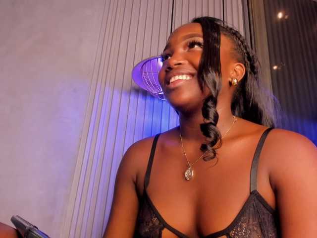 MissMahalaa's BongaCams show and profile