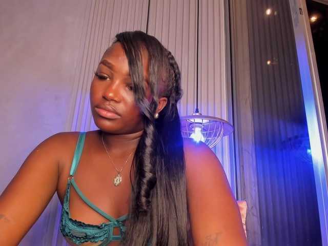 MissMahalaa's BongaCams show and profile