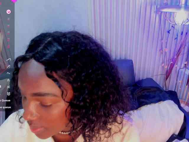 MissMahalaa webcam