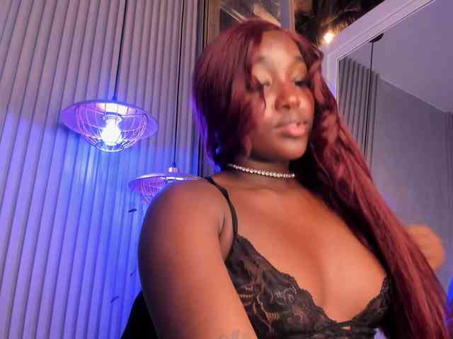 MissMahalaa webcam