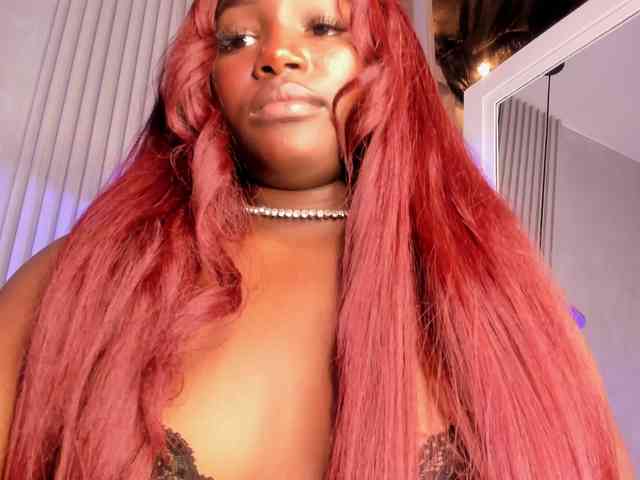 MissMahalaa webcam