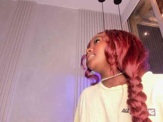 MissMahalaa webcam
