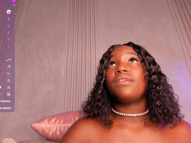 MissMahalaa webcam