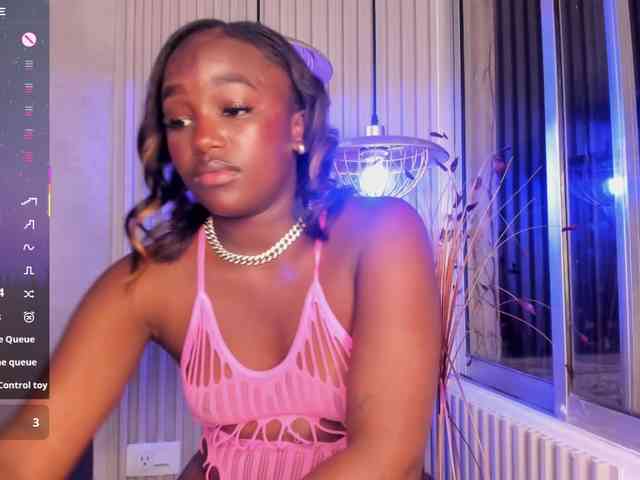 MissMahalaa webcam