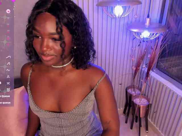 MissMahalaa webcam
