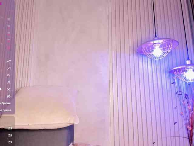 MissMahalaa webcam