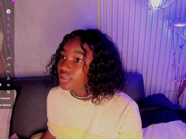 MissMahalaa webcam