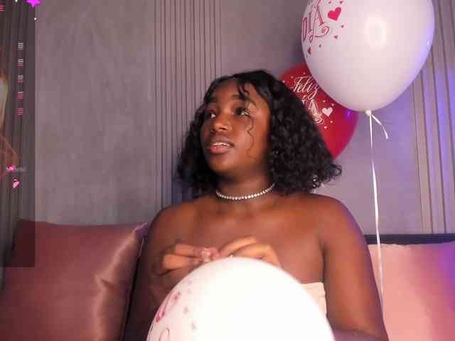 MissMahalaa webcam