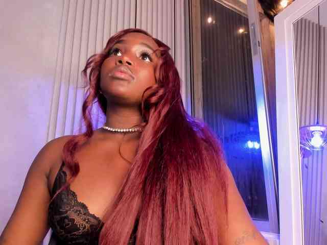 MissMahalaa webcam