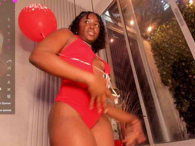 MissMahalaa webcam