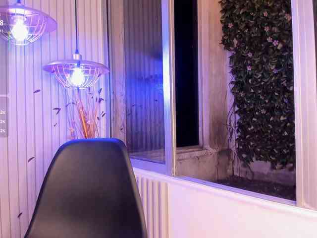 MissMahalaa webcam