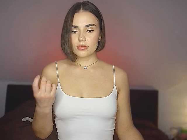 milan-pornstar live cam profile