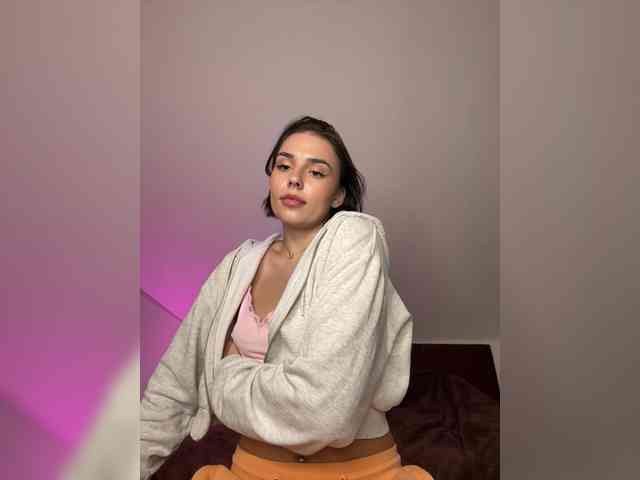 Milana_22 webcam