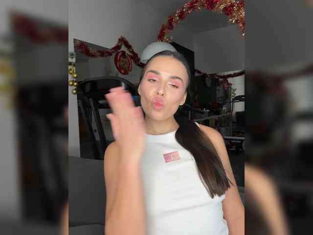 milan-pornstar webcam