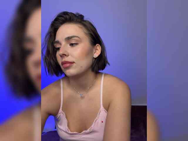 Milana_22 webcam