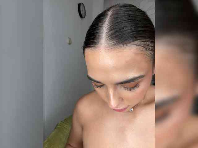 milan-pornstar webcam