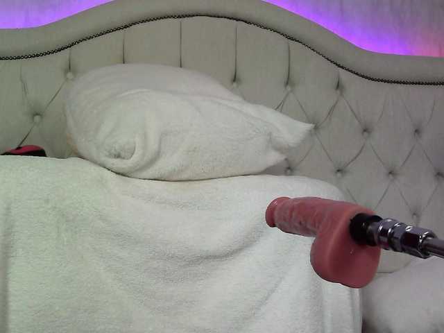 CarolSlut1985's BongaCams show and profile