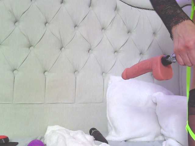  CarolSlut1985 chat room