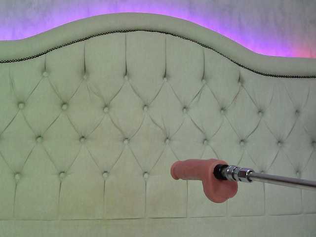 CarolSlut1985's BongaCams show and profile