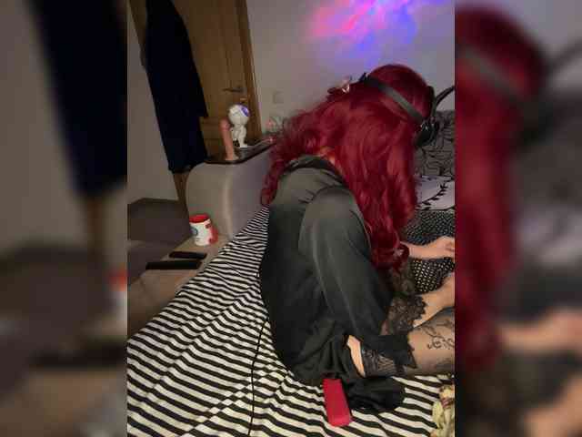 Alice2 Live Webcam on BongaCams